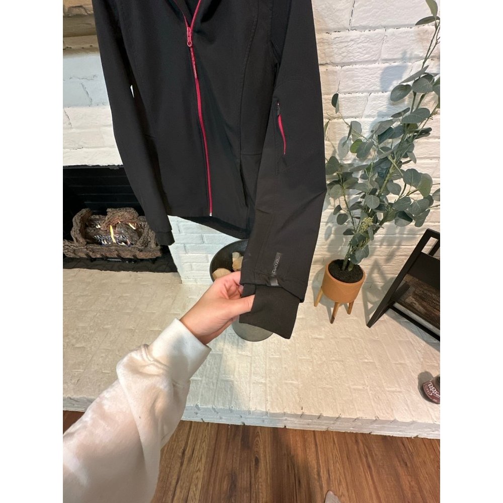Jacket - Picture 3 of 6
